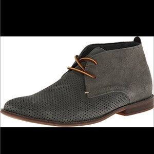 GUESS Men's Hubert Grey suede Boot dressy shoes 9 M